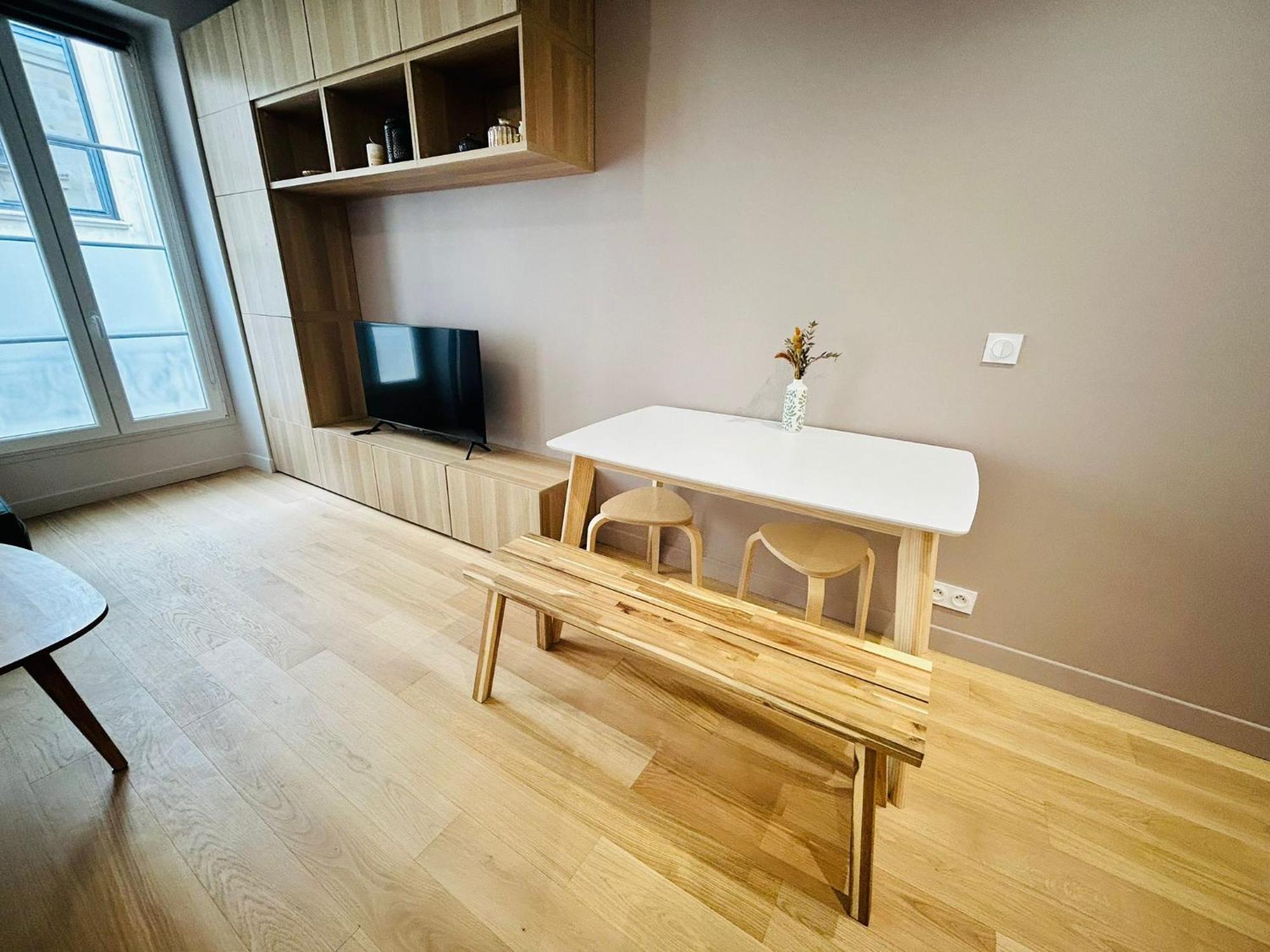 Apartment Enghien - New Fully Furnished Paris