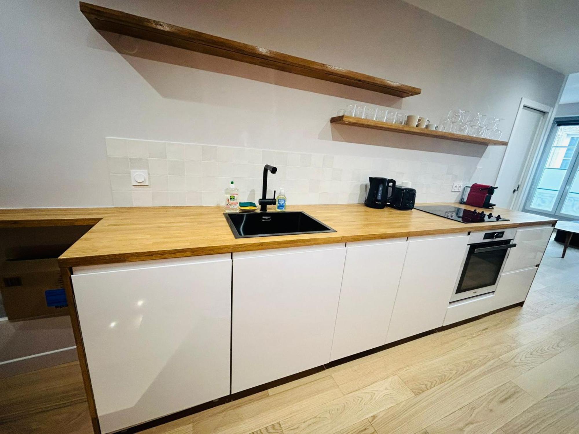 Enghien - New Fully Furnished Appartement Paris